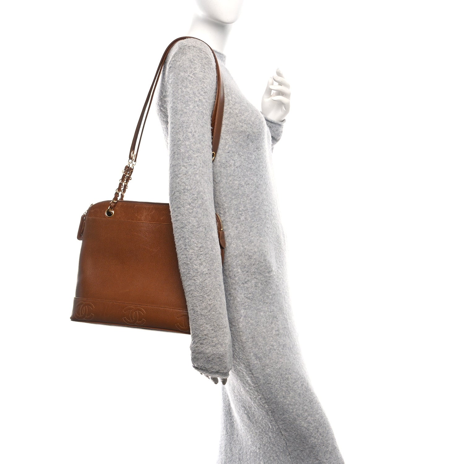 Caviar CC Shoulder Bag Brown