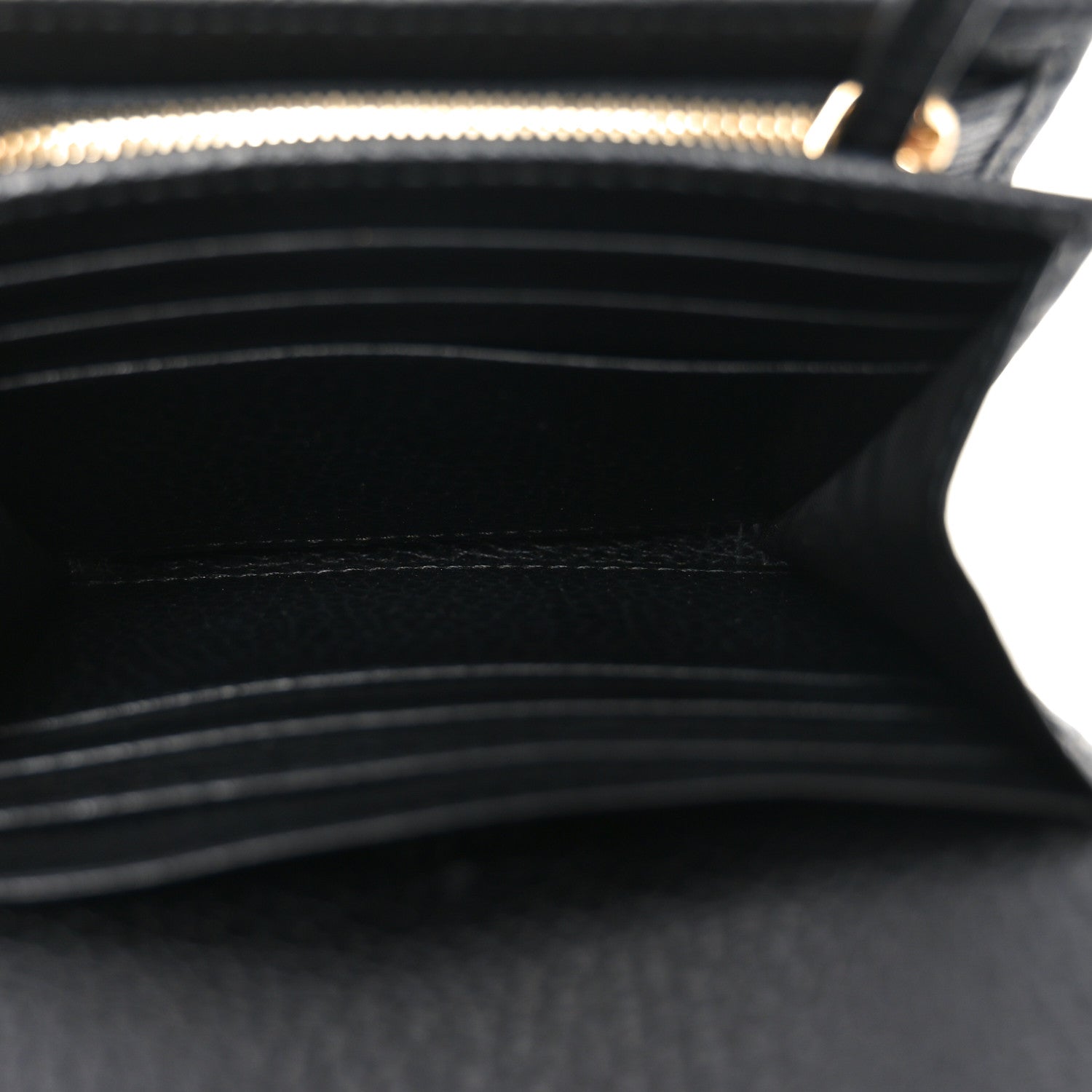 Dollar Calfskin Medium GG Marmont Wallet Black