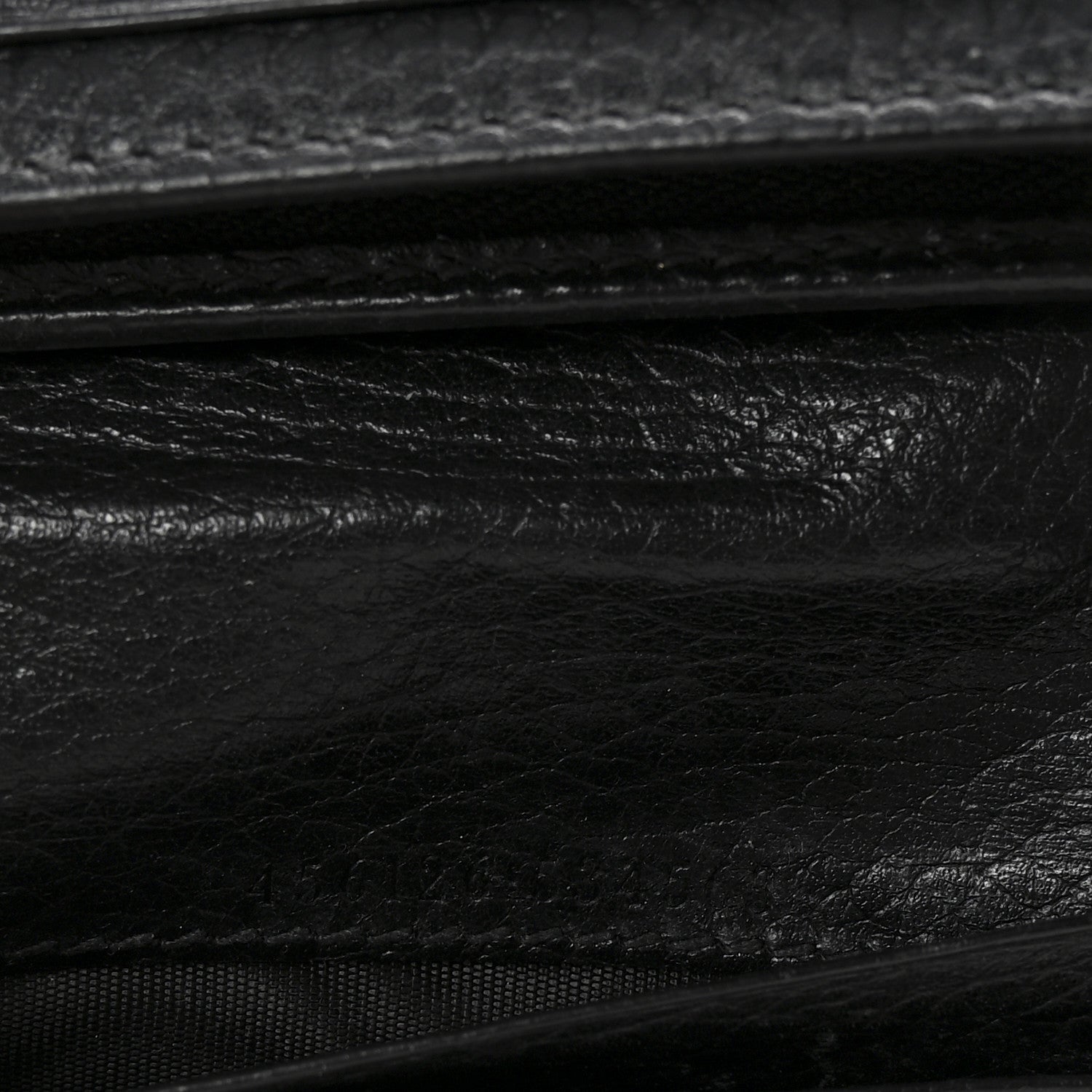 Pebbled Calfskin GG Marmont Card Case Black
