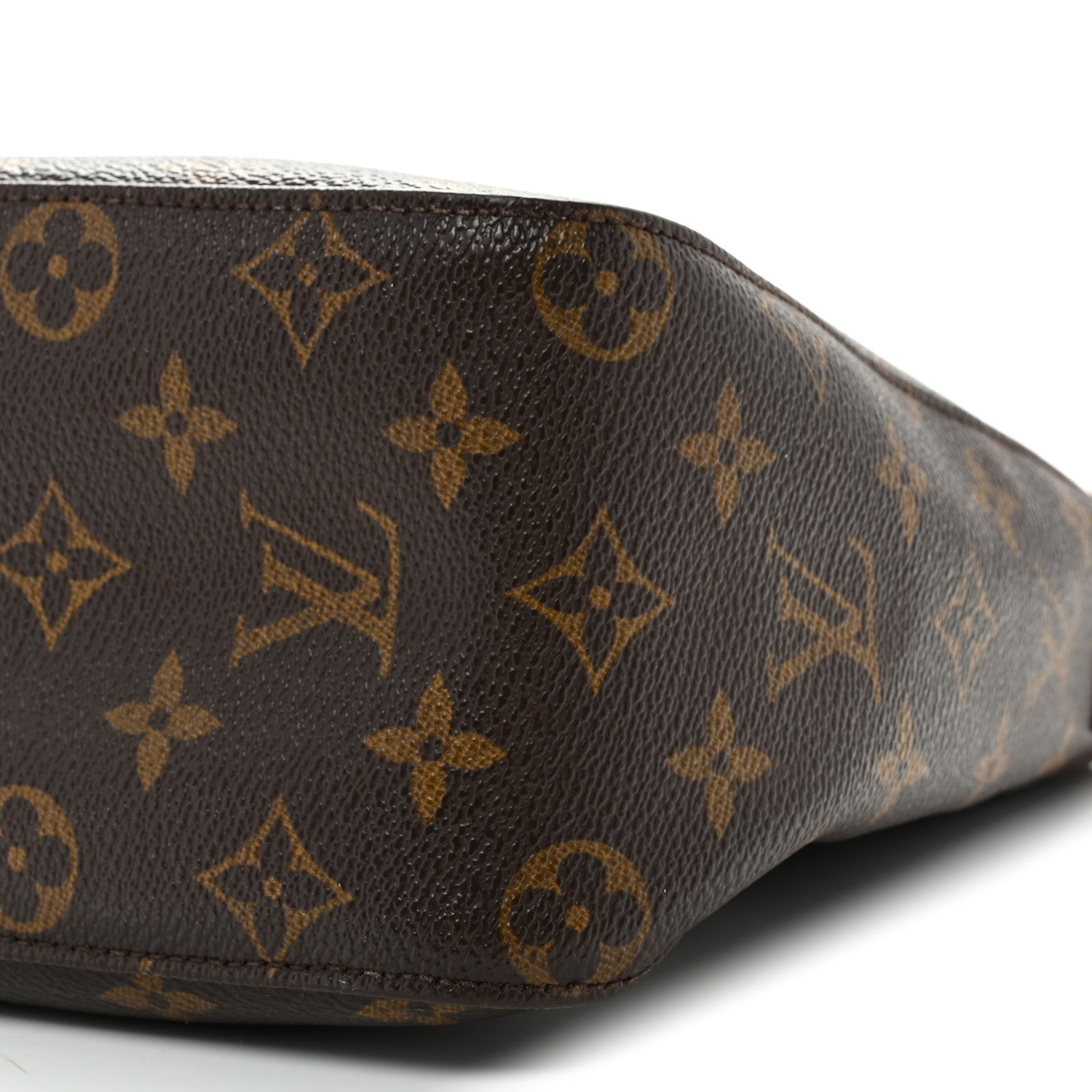 Monogram Looping MM