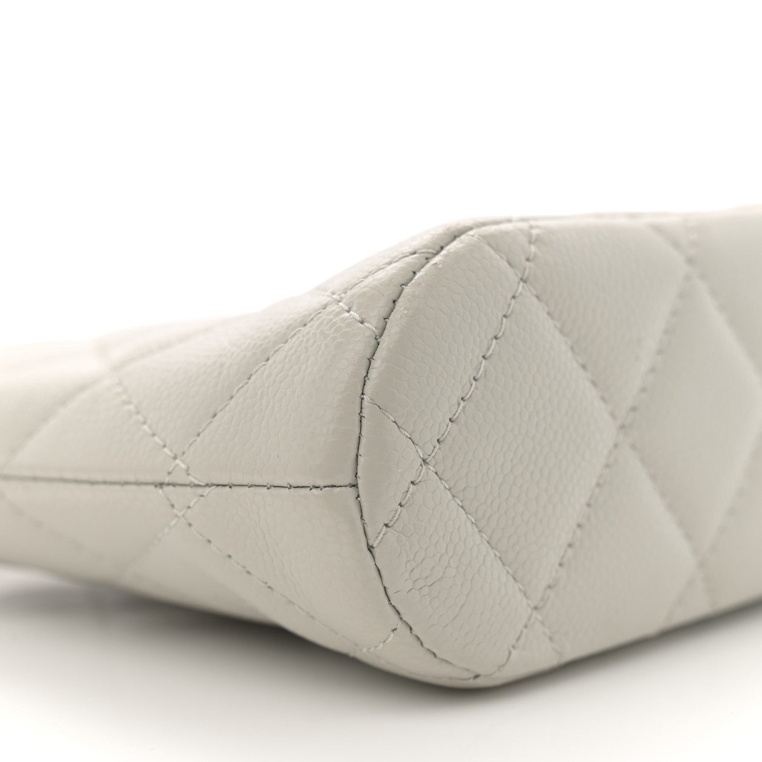 Caviar Quilted Classic Clutch With Chain Light Grey