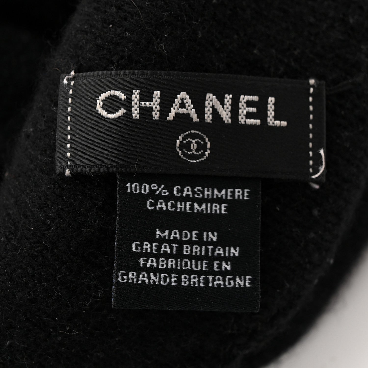 Cashmere Logo Beanie Hat Black White