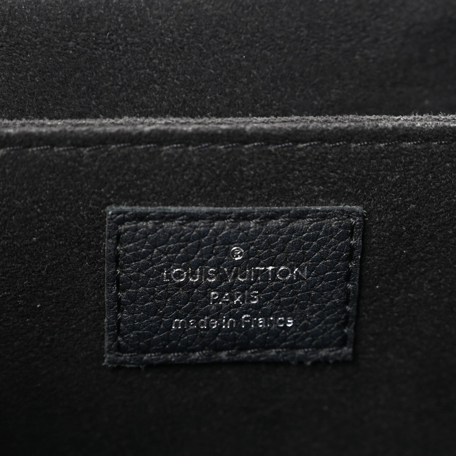 Soft Calfskin My Lockme Studs Black