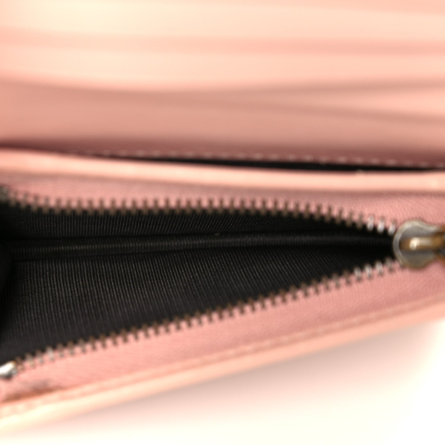 Calfskin Matelasse GG Marmont Card Case Wallet Perfect Pink