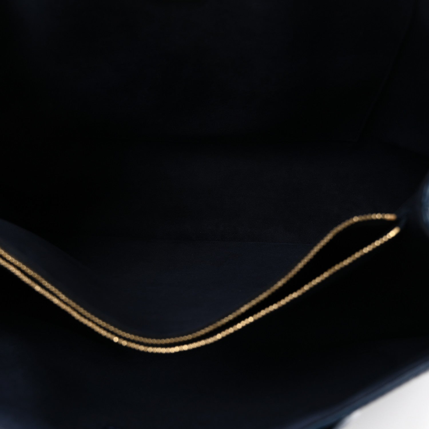 Grained Calfskin Lockme Shopper Navy