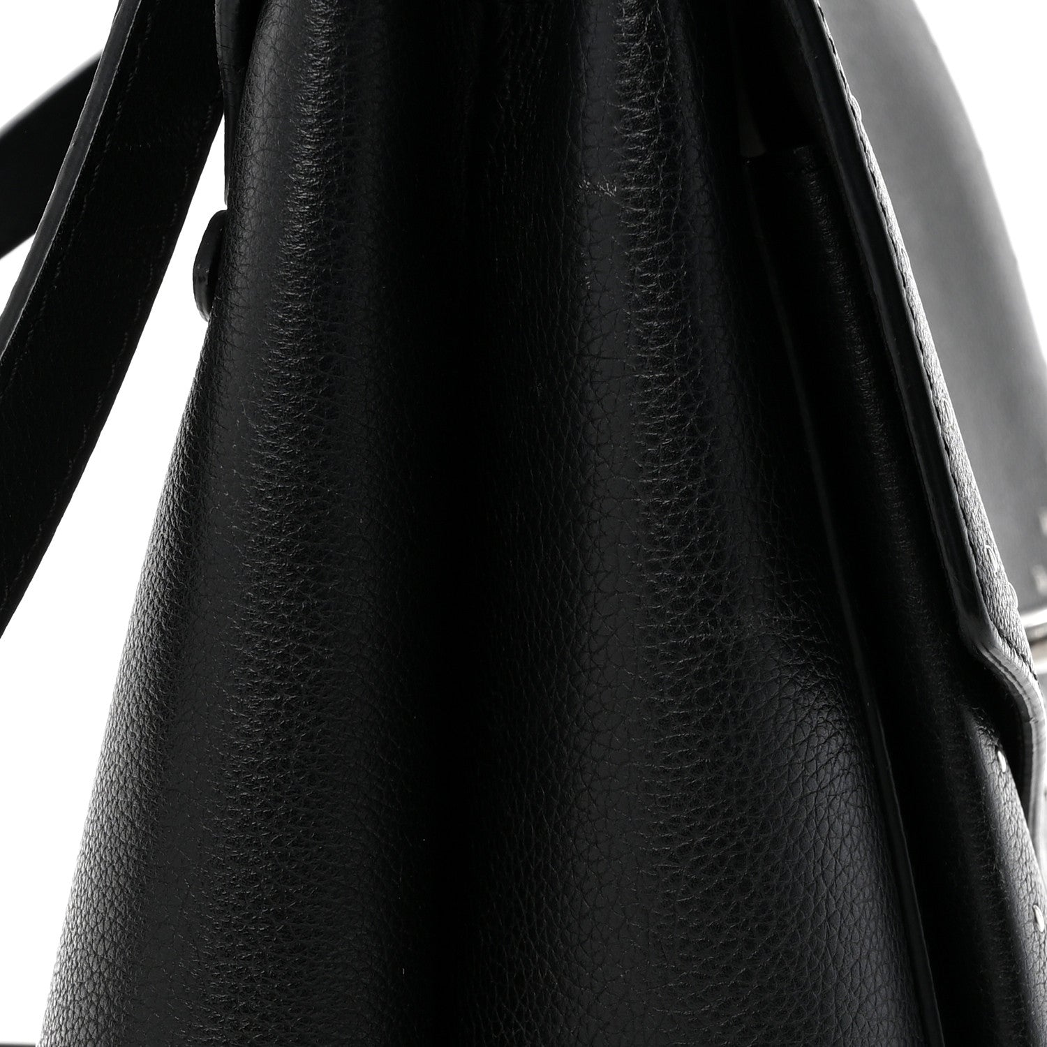 Soft Calfskin My Lockme Studs Black