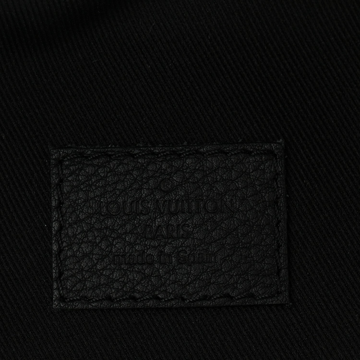 Calfskin Monogram Shadow Discovery Bumbag Black
