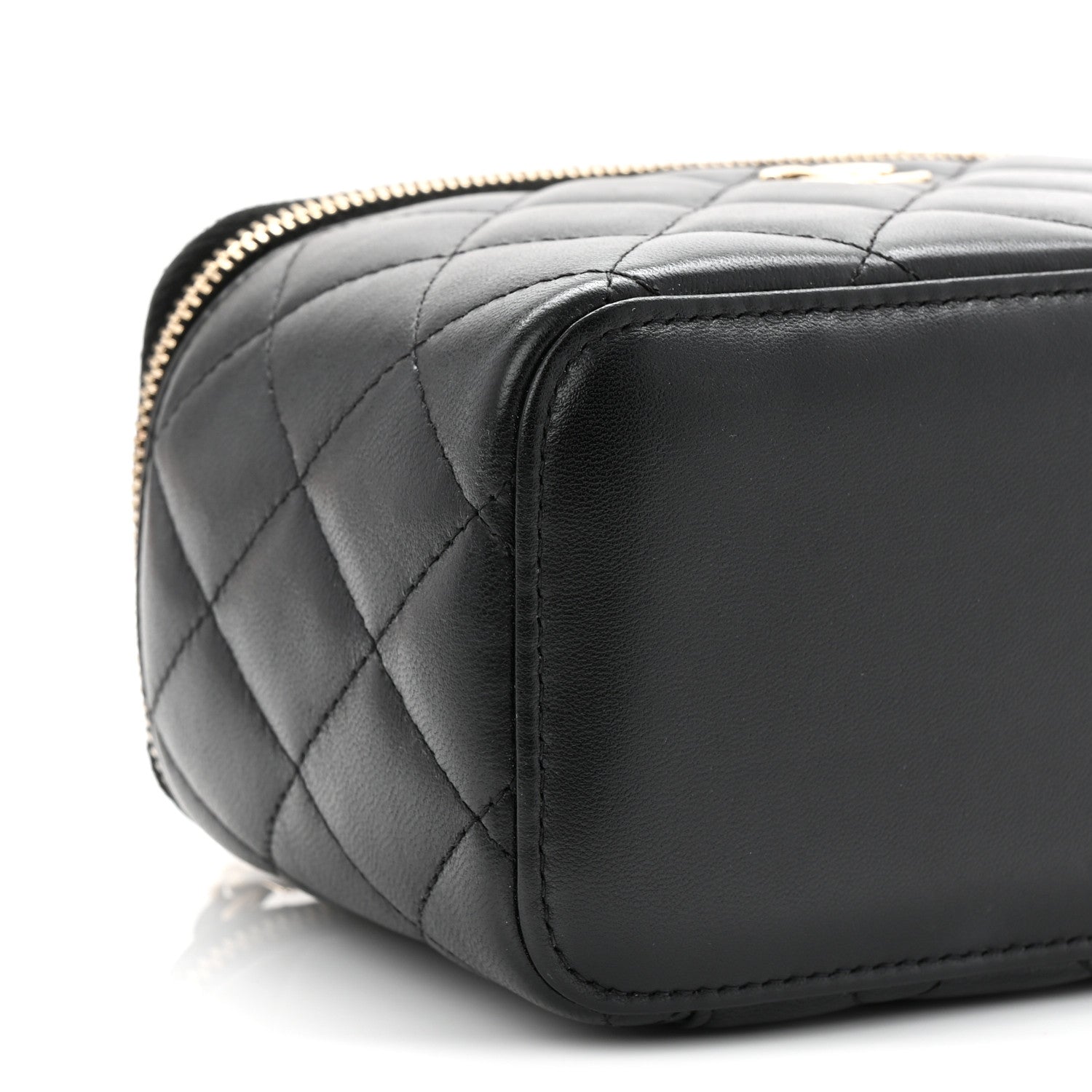 Lambskin Quilted Small Top Handle Vanity Case With Chain Black