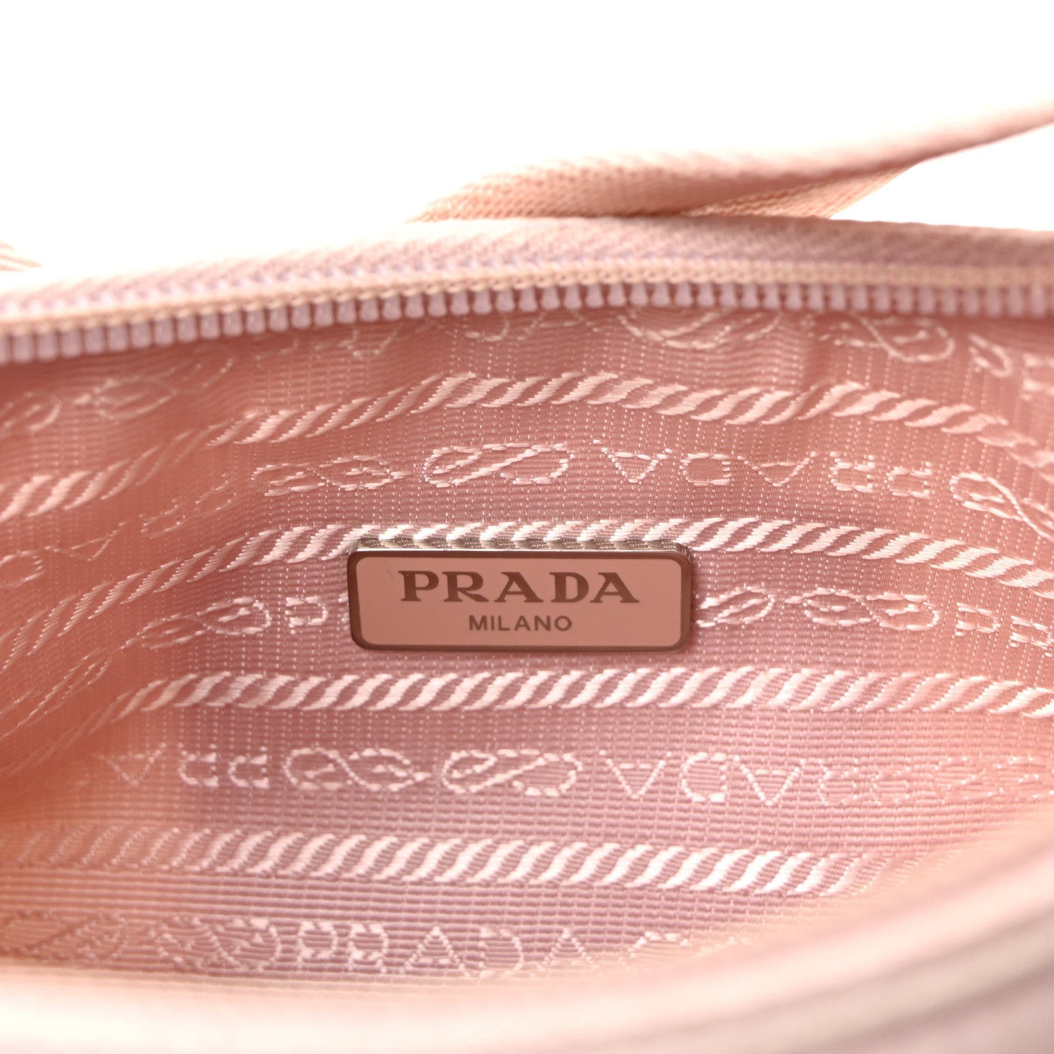 Tessuto Nylon Saffiano Re-Edition 2000 Bag Alabastro