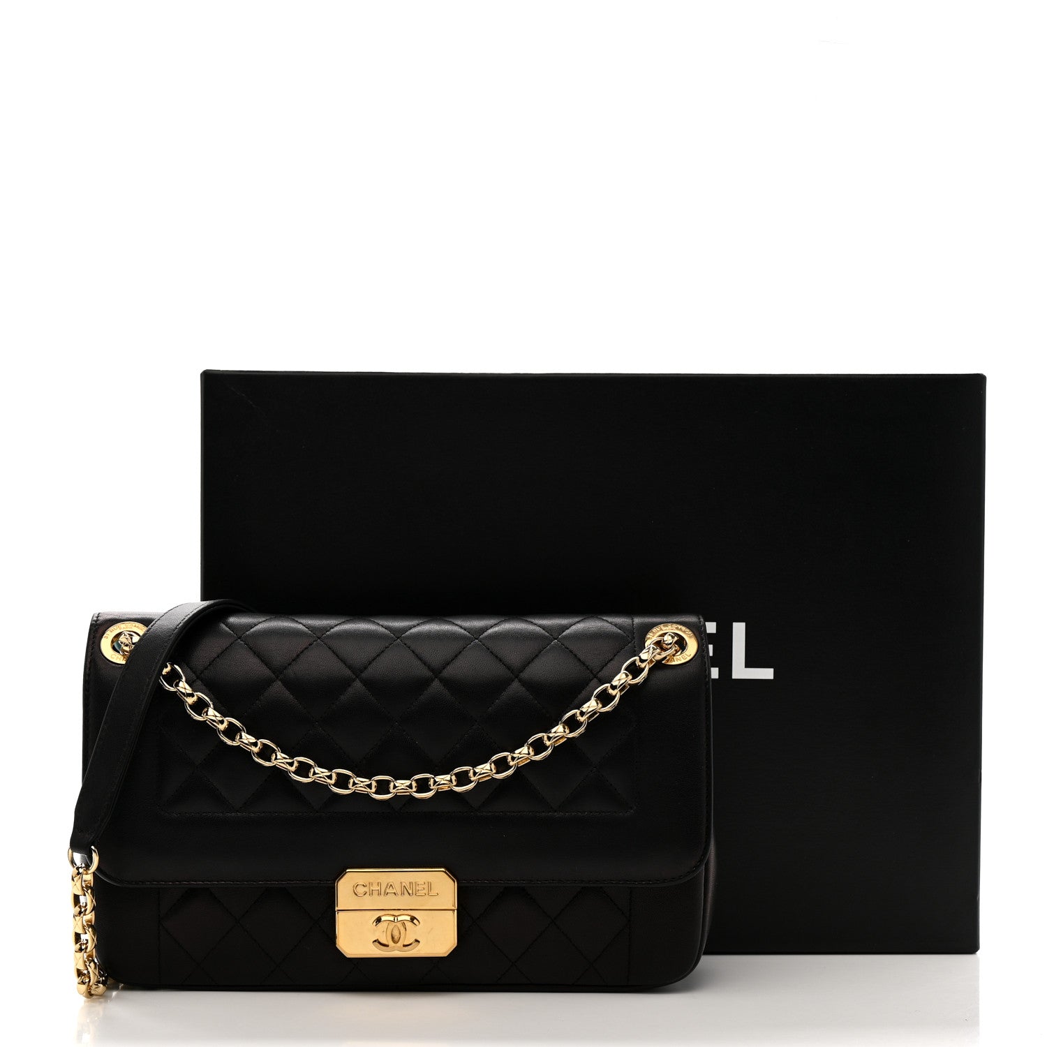 Lambskin Quilted Large Chic With Me Flap Black