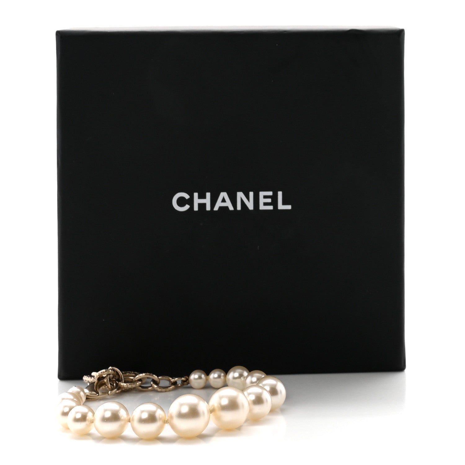 Graduated Pearl Crystal CC Bracelet Gold