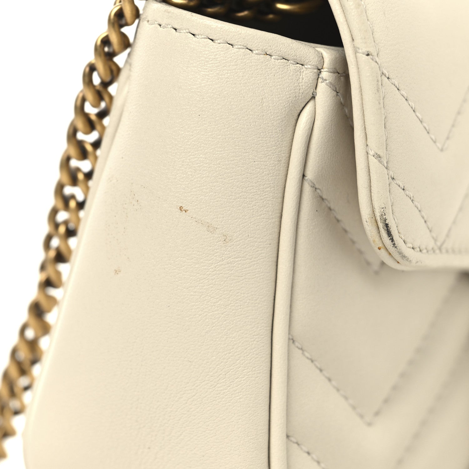 Calfskin Matelasse Super Mini GG Marmont Shoulder Bag White