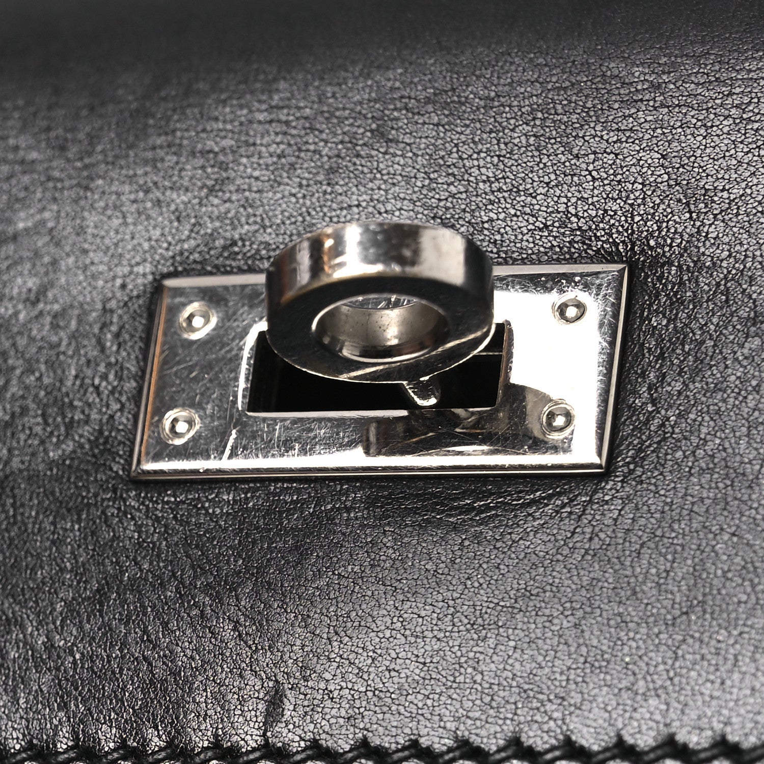 Box Kelly Pochette Clutch Black