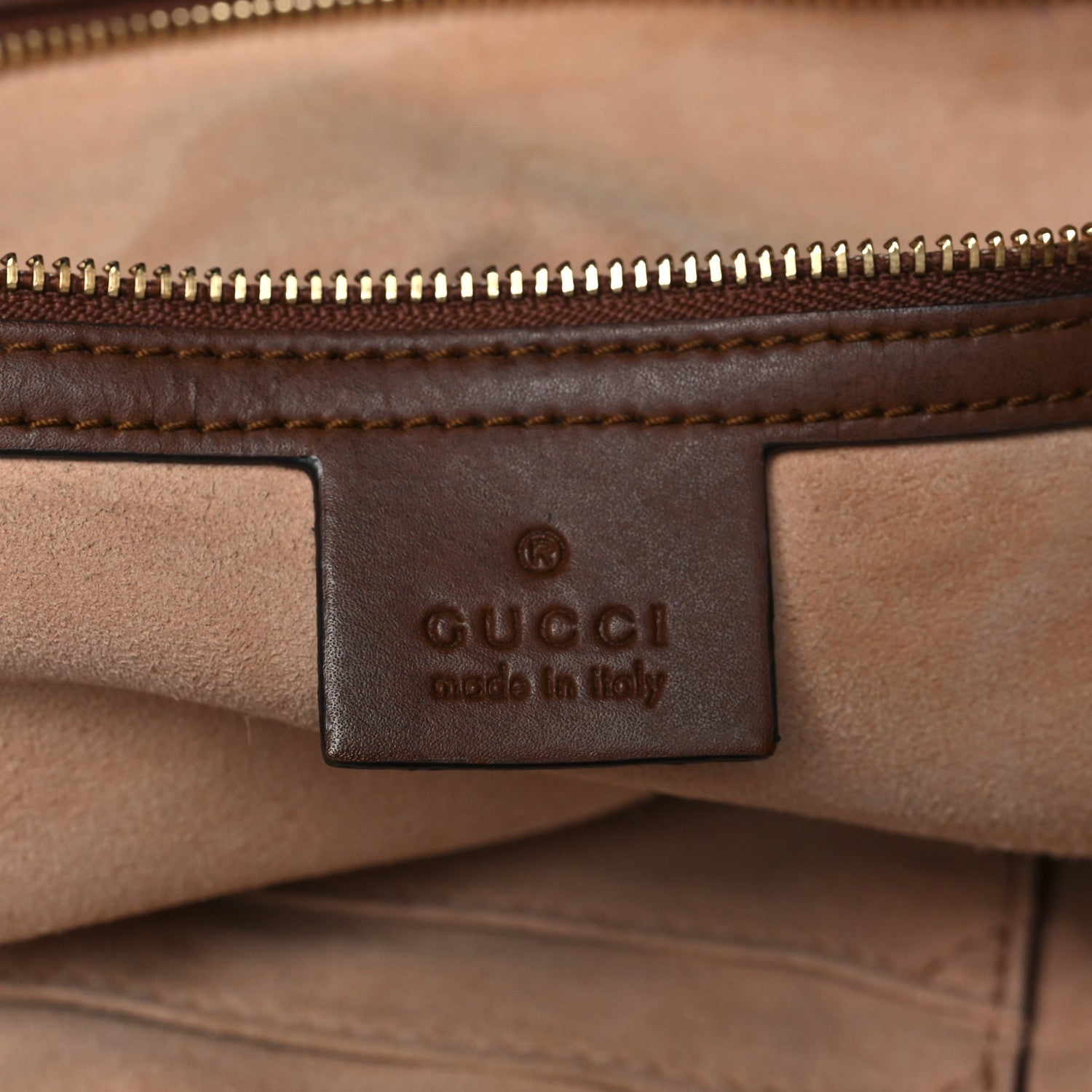 Soft GG Supreme Monogram Medium Crossbody Tote Beige Cuir