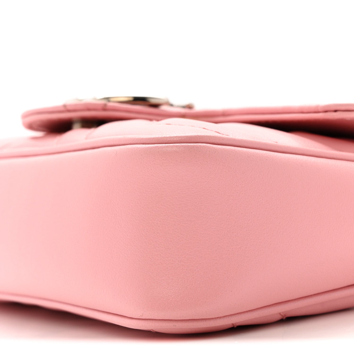 Calfskin Matelasse Super Mini GG Marmont Shoulder Bag Wild Rose