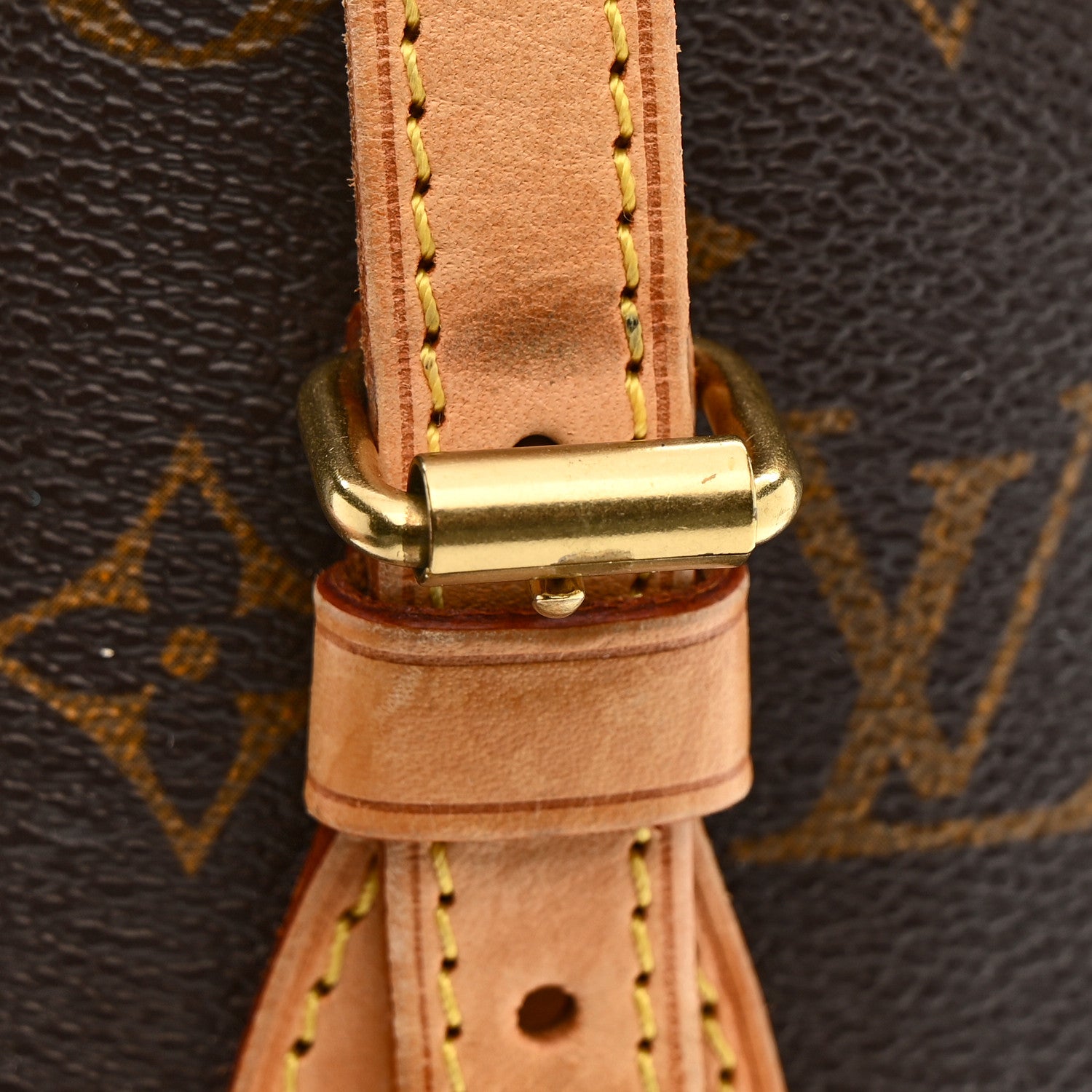 Monogram Petit Bucket 23