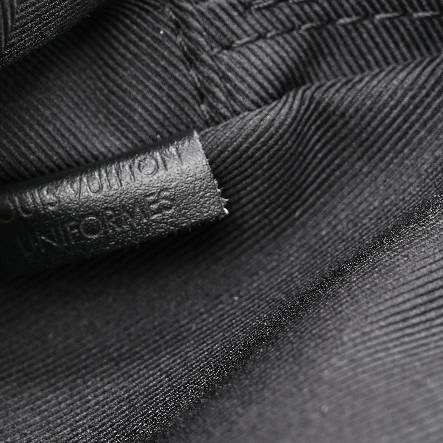 Taurillon Monogram Uniformes Solar Ray Soft Pochette Volga Belt Bag Black