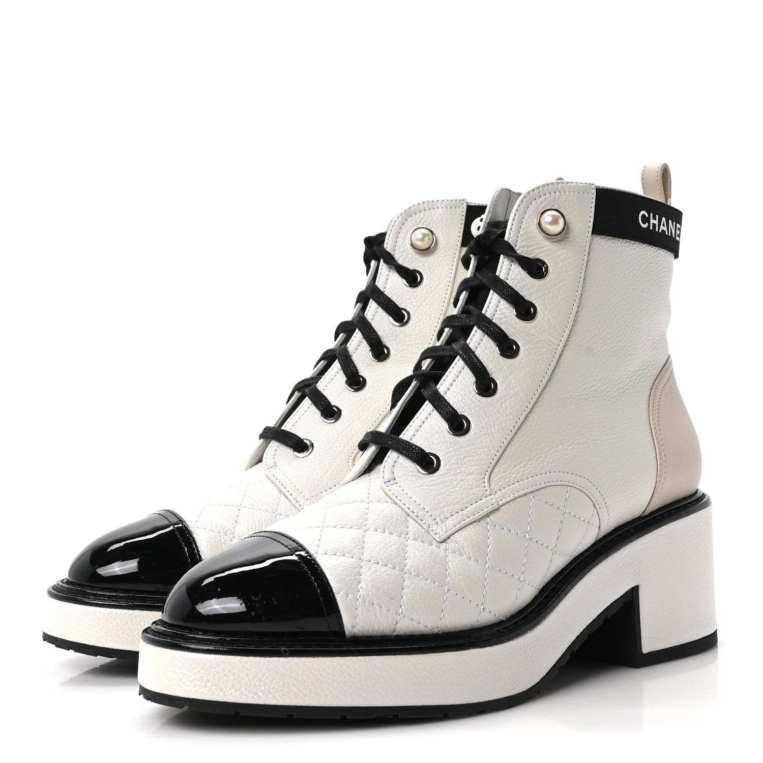 Pearly Calfskin Patent Calfskin Quilted Lace Up Boots 38 White Light Gray Black