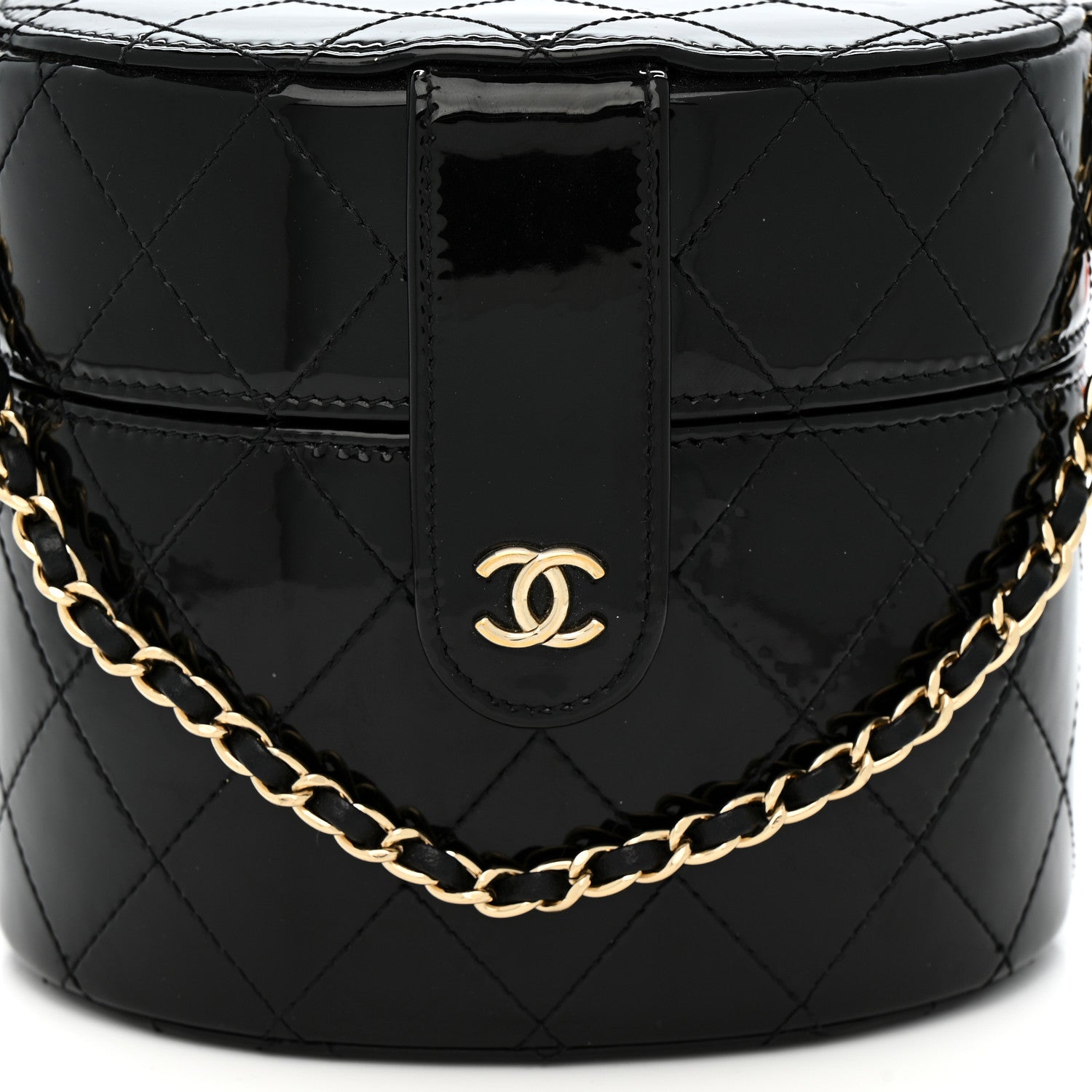 Patent Quilted Round Clutch With Chain Black