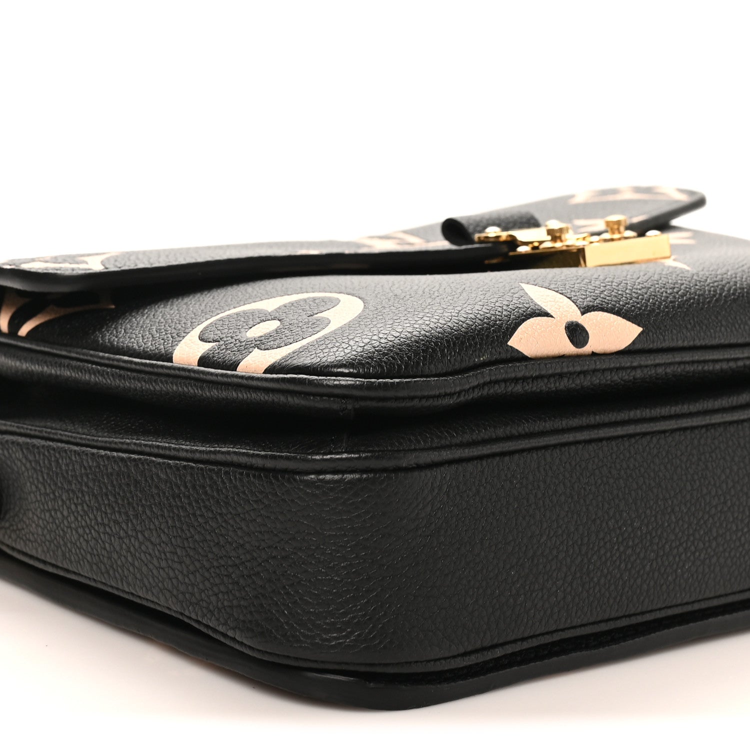 Empreinte Monogram Giant Pochette Metis Black Beige