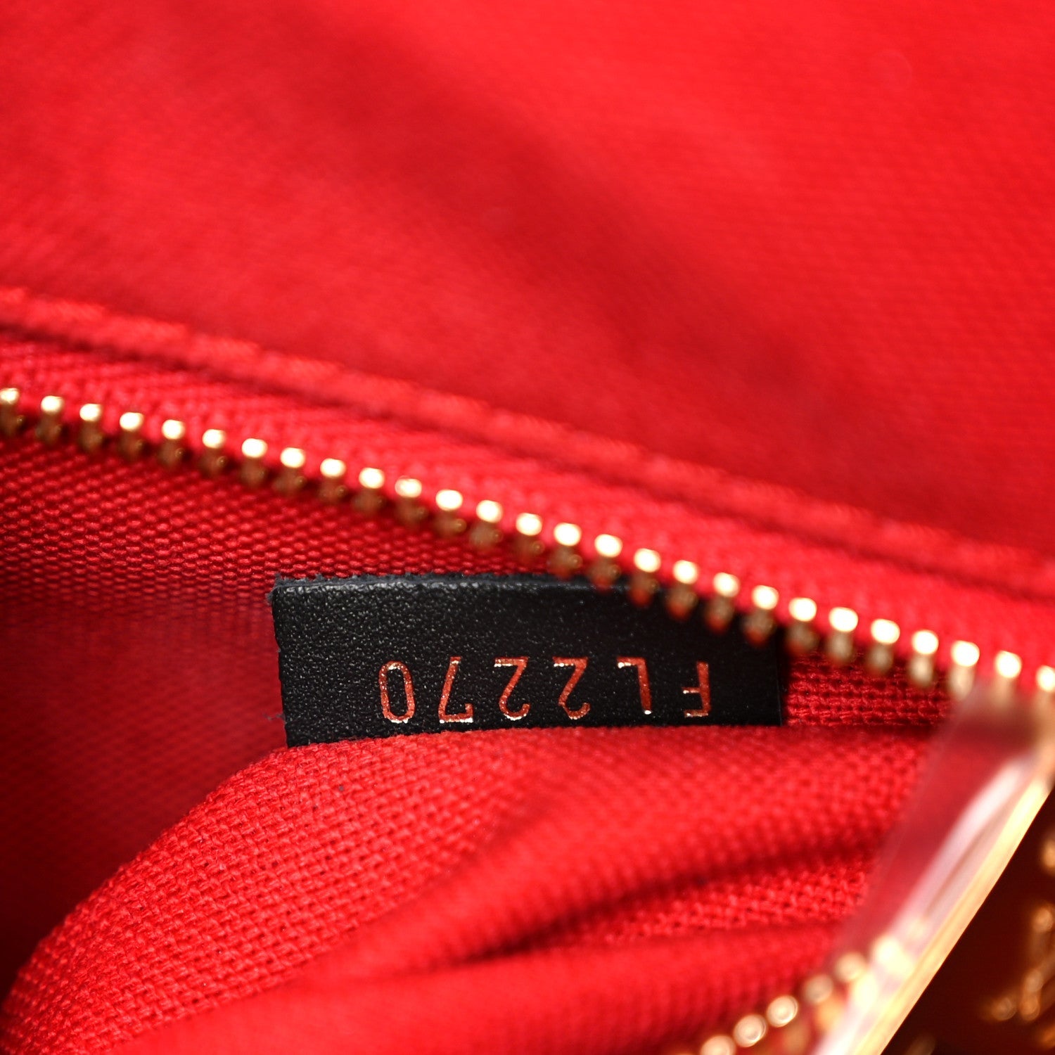 Reverse Monogram Giant Onthego MM