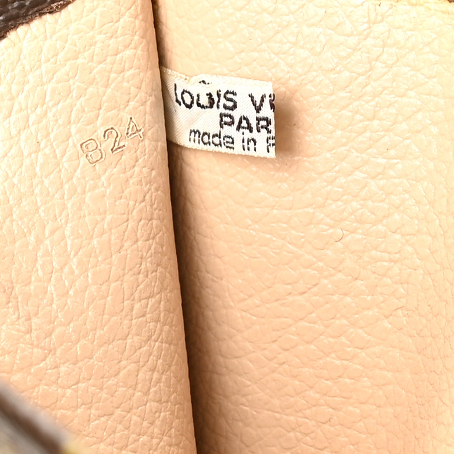 Monogram Sac Plat