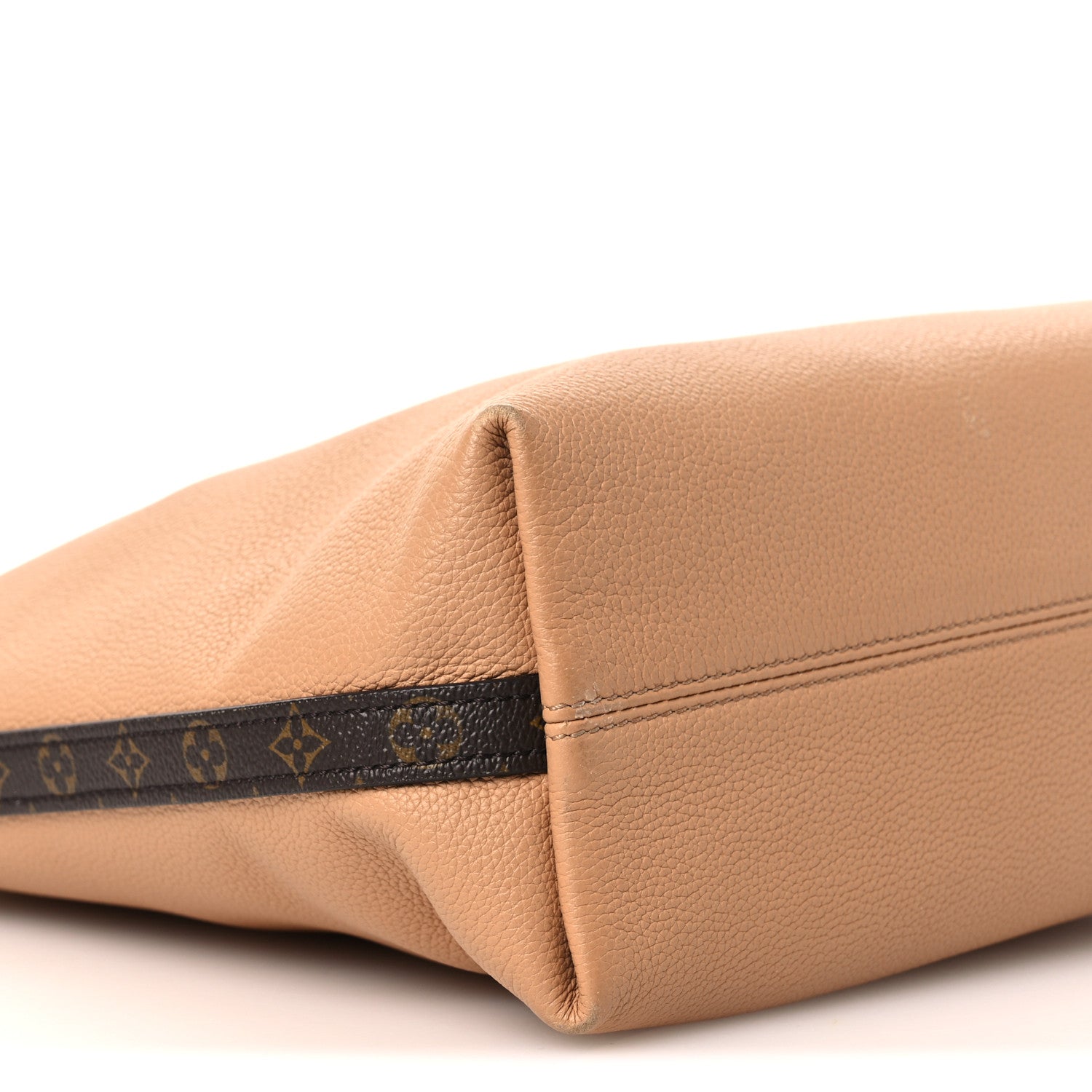 Calfskin Multipass Arizona Beige