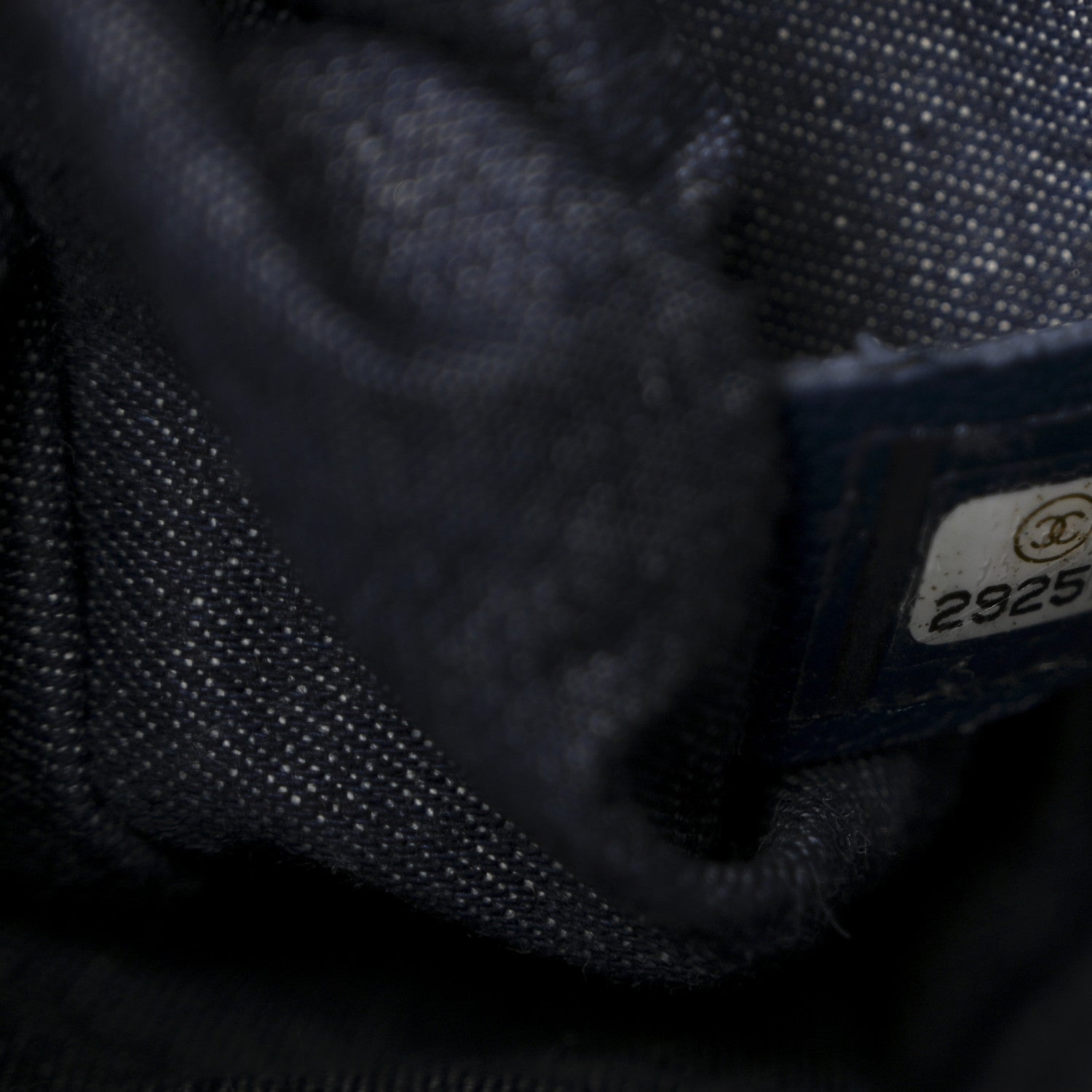 Lambskin Enamel Quilted Waist Bag Black
