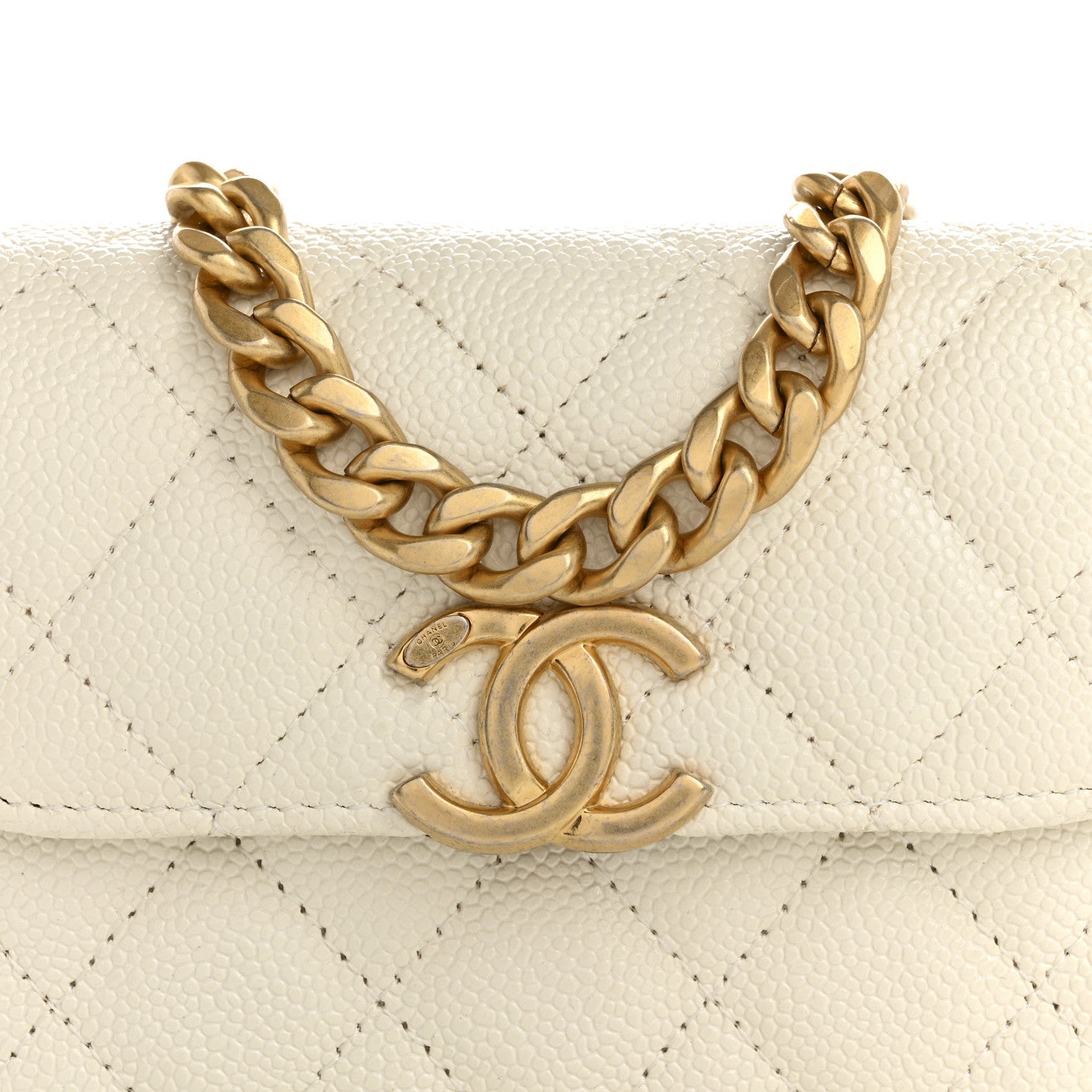 Shiny Caviar Quilted Chain Melody Card Holder On Chain White