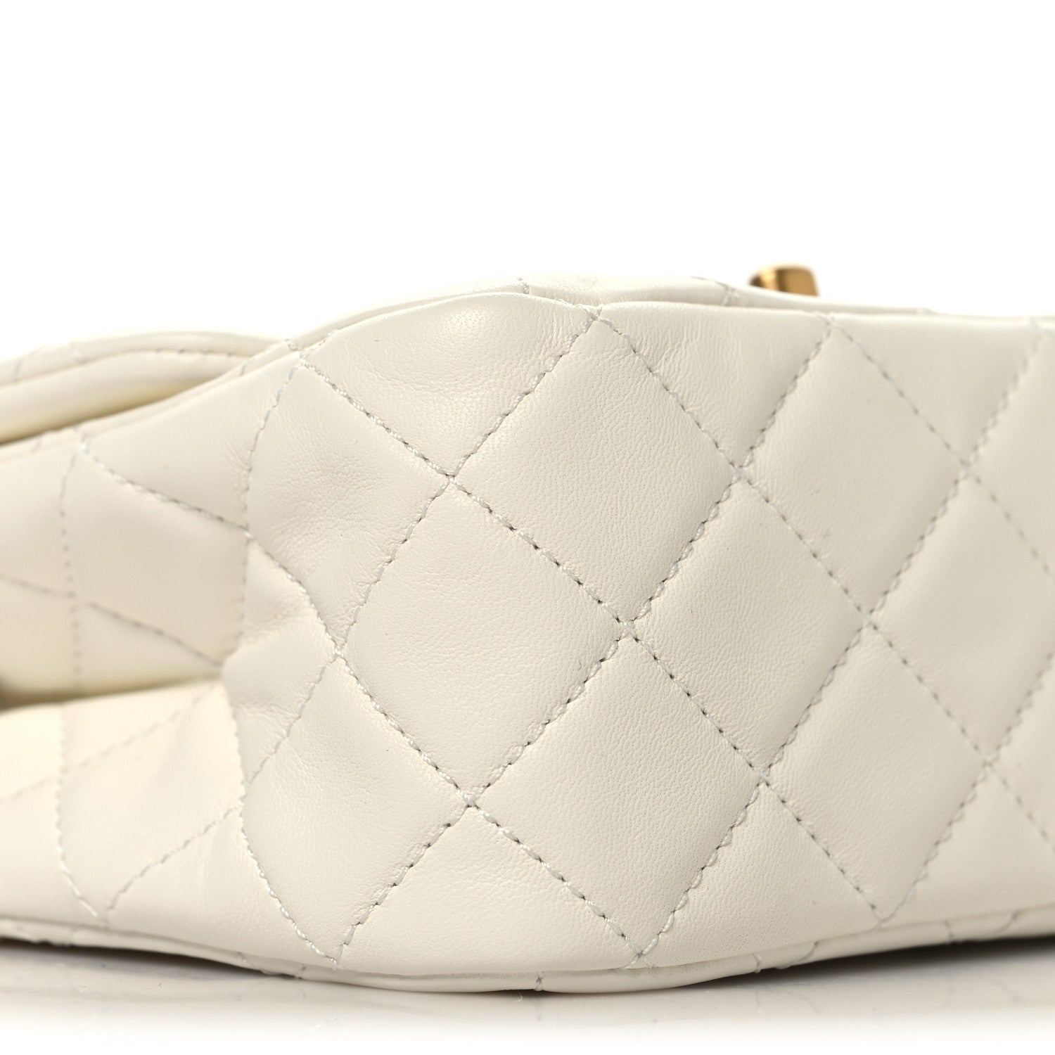 Lambskin Quilted Mini Pearl Crush Flap White
