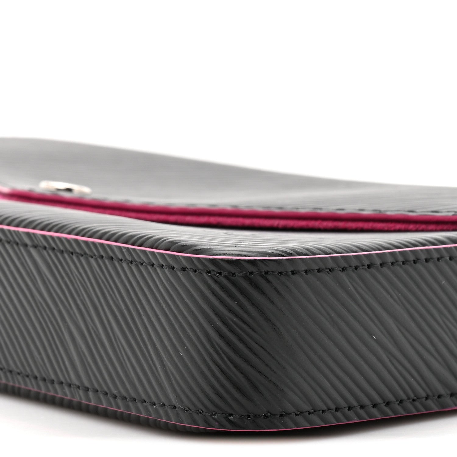 Epi Pochette Felicie Black Hot Pink