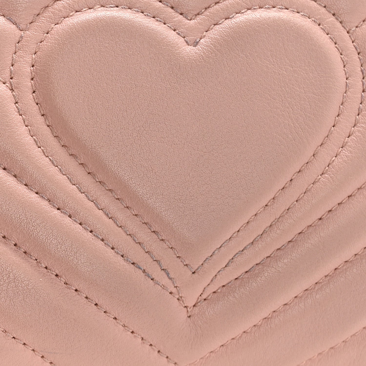 Calfskin Matelasse Small GG Marmont Shoulder Bag Perfect Pink