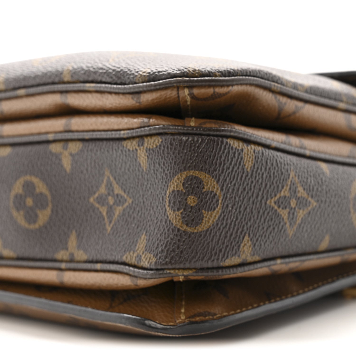 Reverse Monogram Pochette Metis