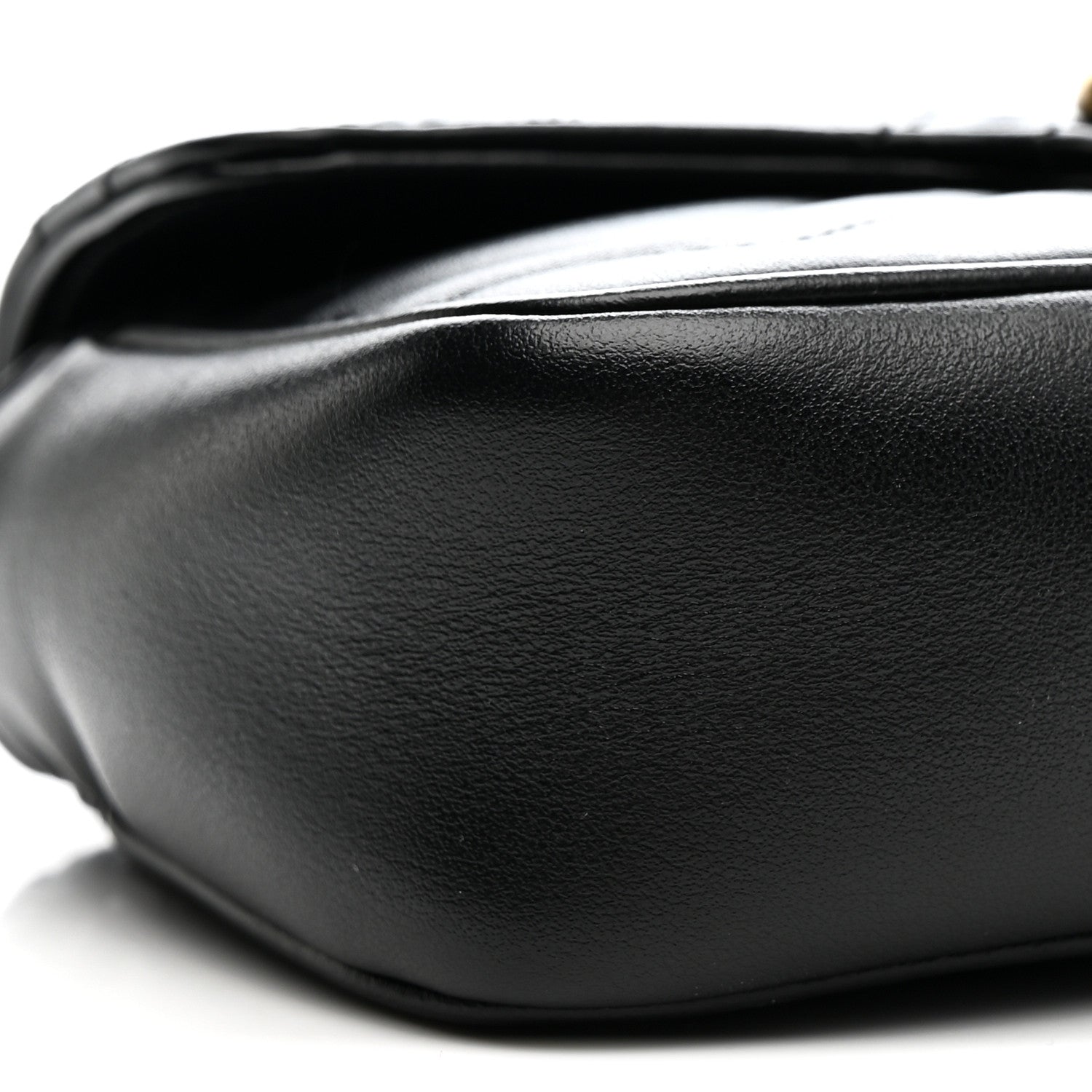 Calfskin Matelasse Super Mini GG Marmont Shoulder Bag Black