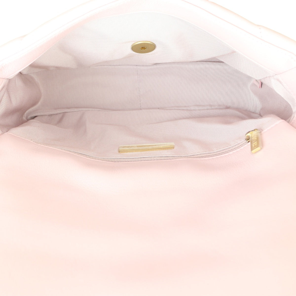 Chanel 19 Flap Bag Medium | Pale Pink