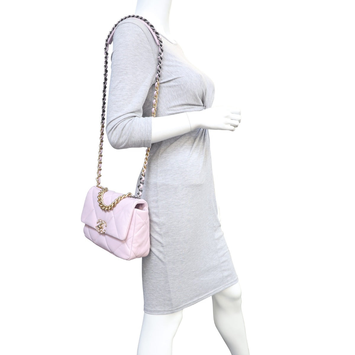 Chanel 19 Flap Bag Medium | Pale Pink