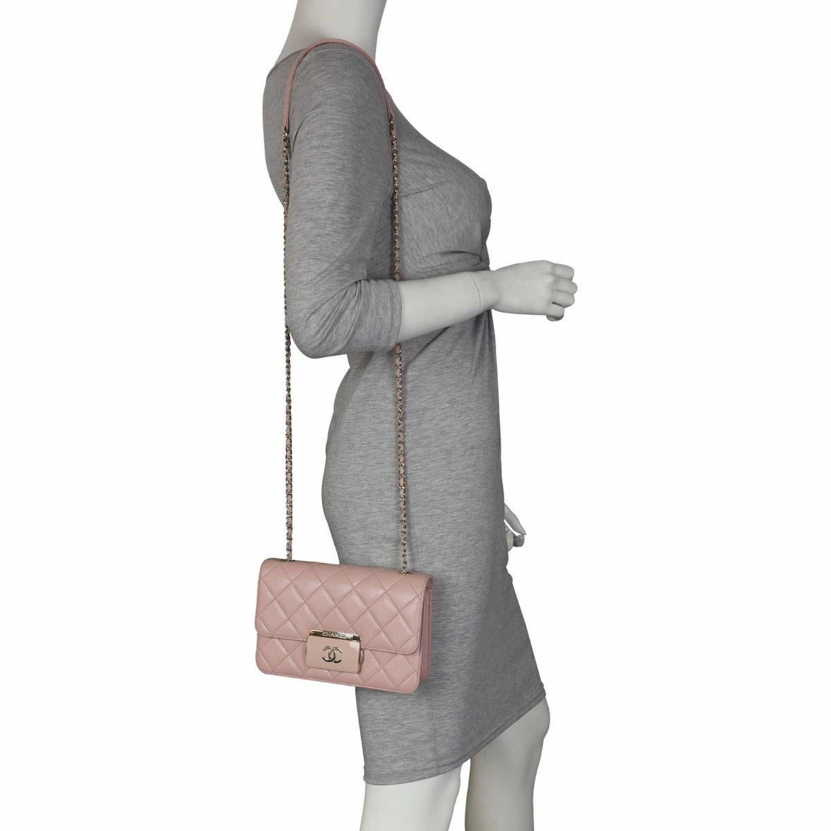 Chanel Beauty Lock Flap Bag Small | Blush pink
