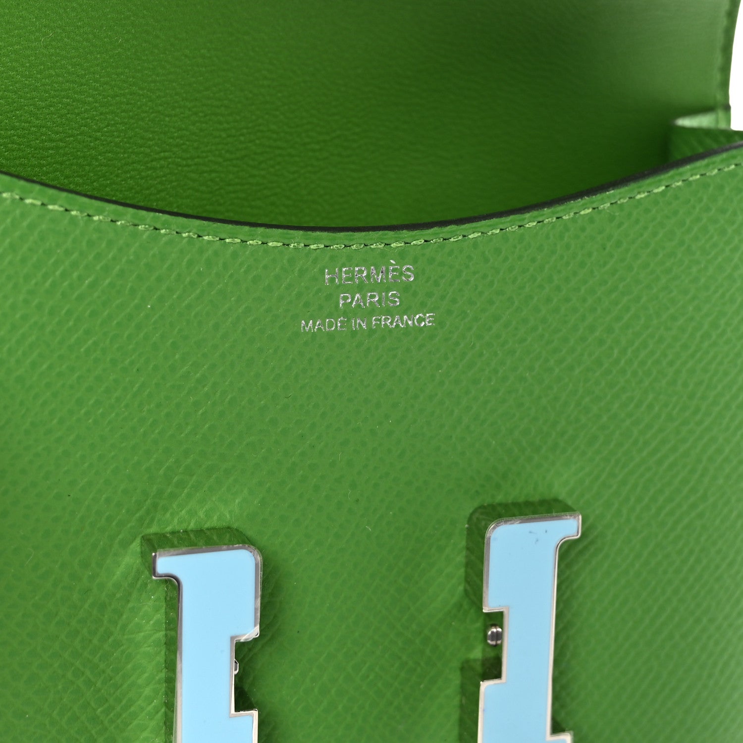Epsom Enamel Constance Slim Wallet Vert Yucca Celeste