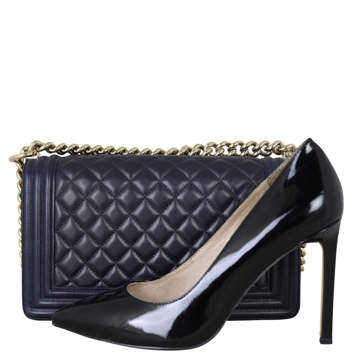 Chanel Boy Old Medium | Black 22 Series
