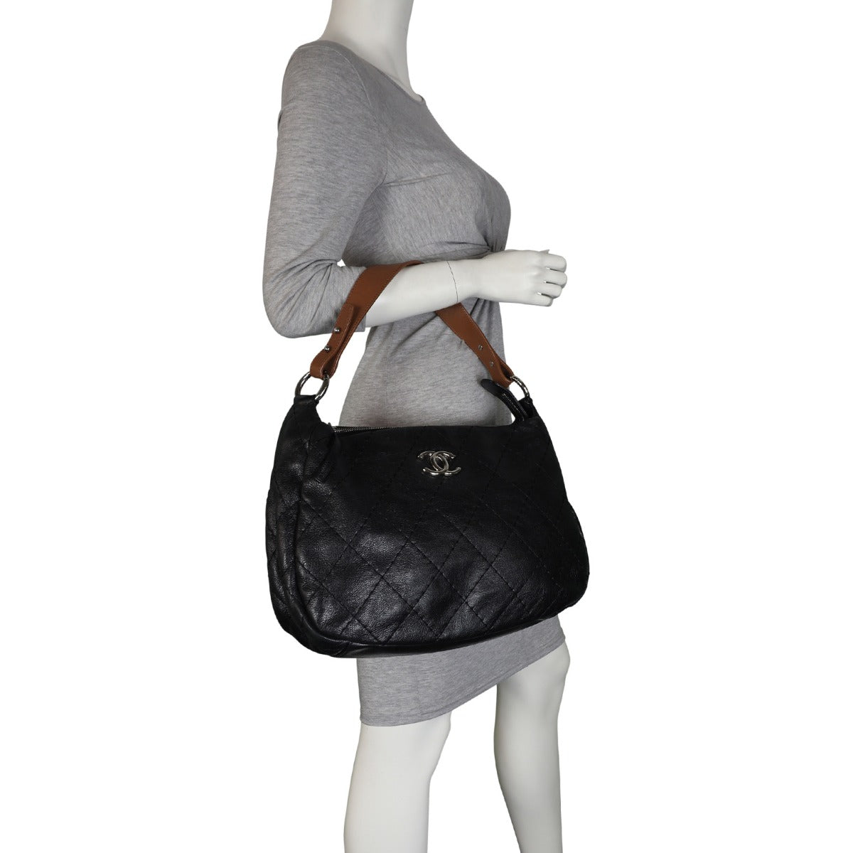 Chanel On The Road Hobo