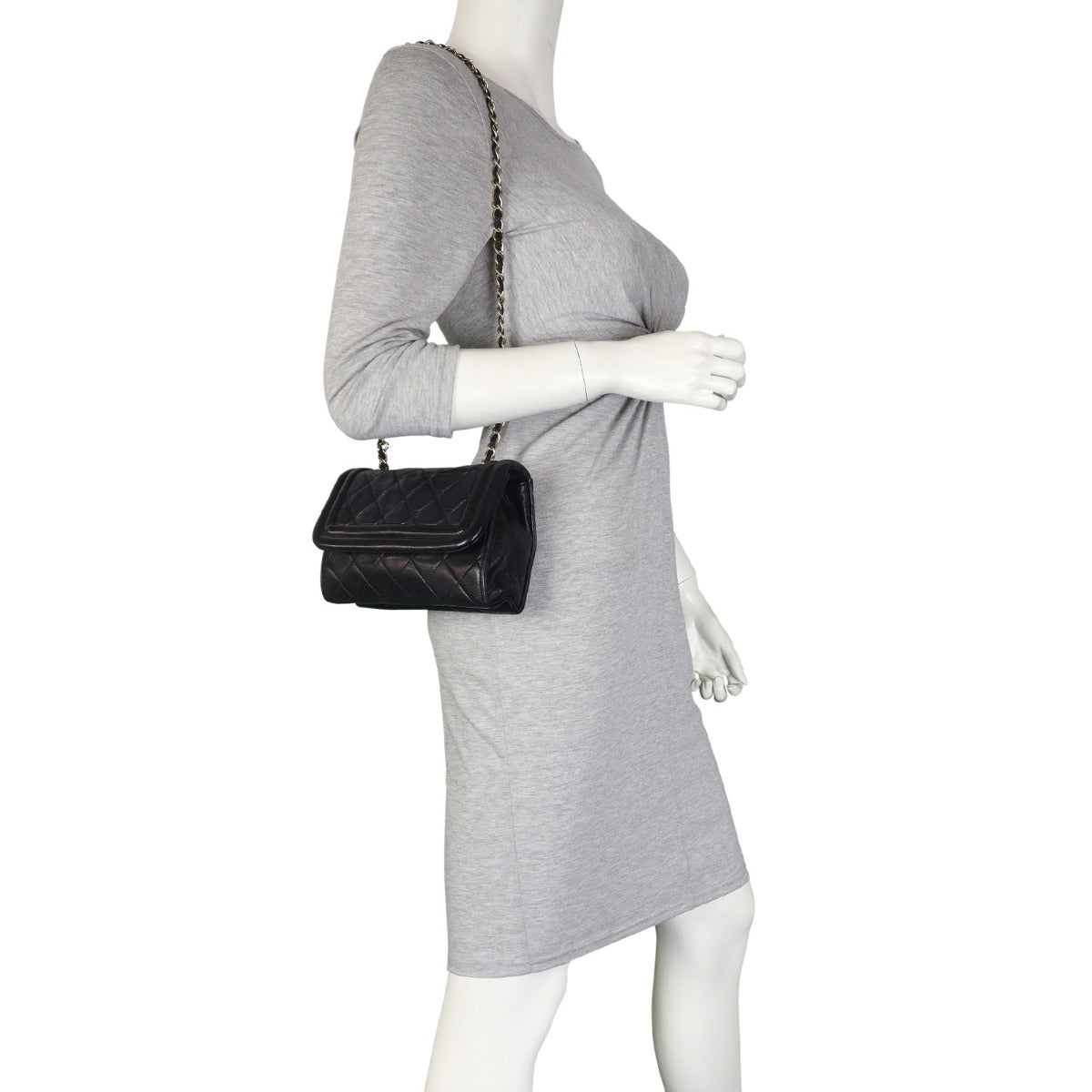 Chanel Vintage Quilted Flap Bag | Black