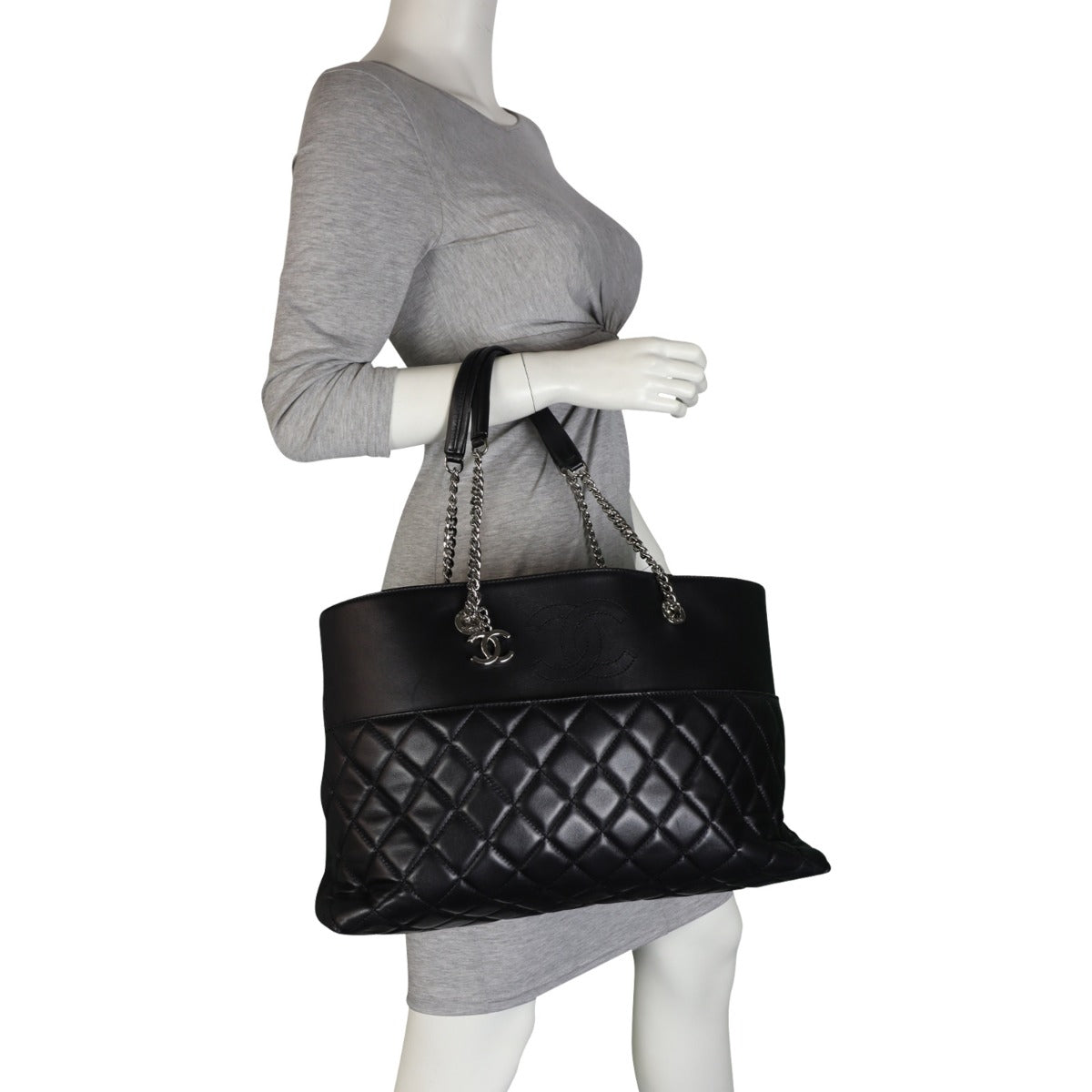 Chanel Urban Delight Shopping Tote | Black