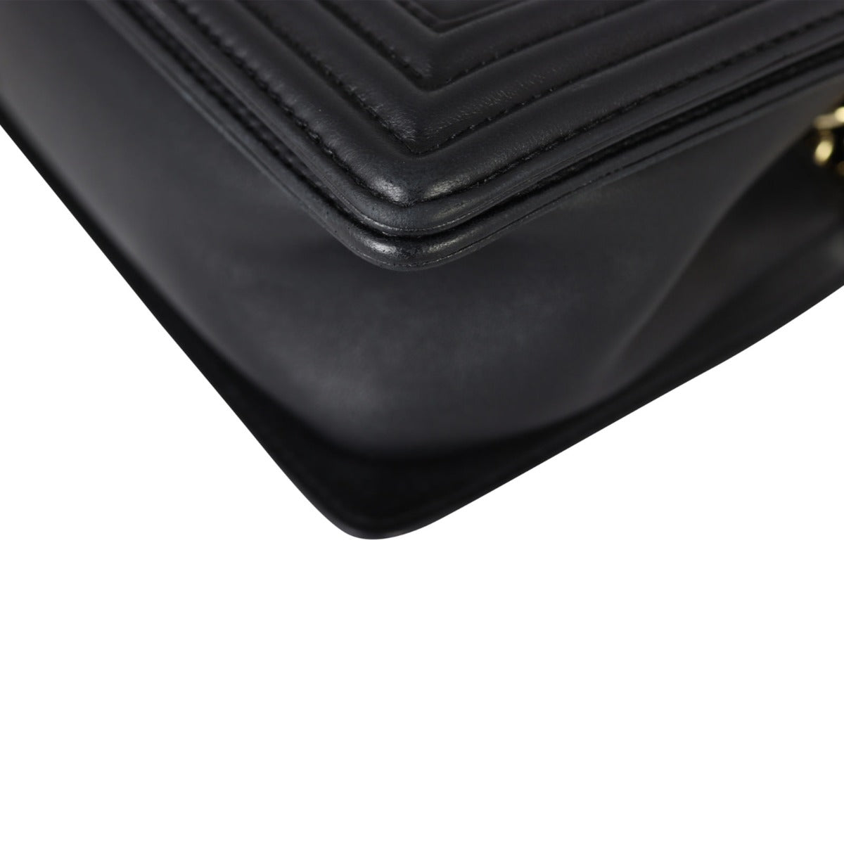 Chanel Boy Old Medium | GHW 22 Series