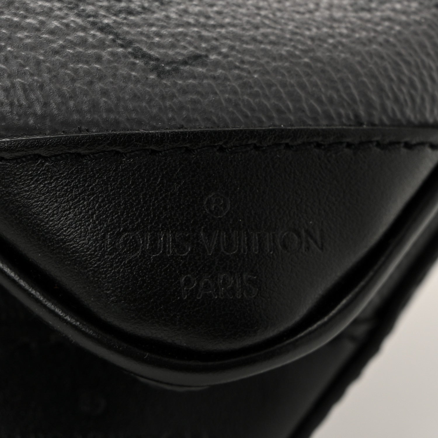 Reverse Monogram Eclipse Trio Messenger