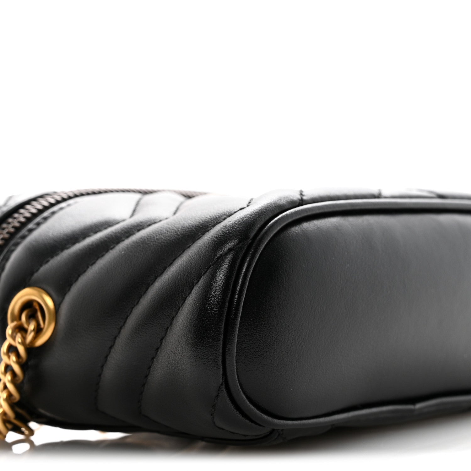Calfskin Matelasse Chevron Mini GG Marmont Top Handle Bag Black