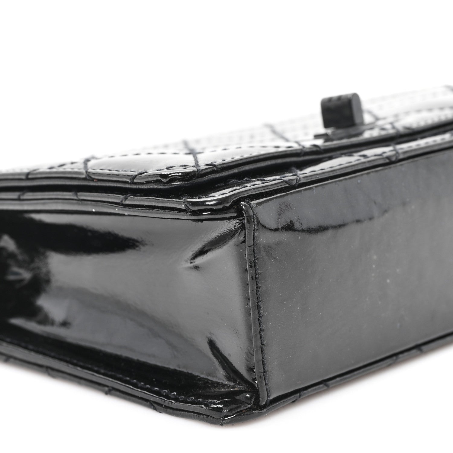 Patent Calfskin Quilted Reissue Mini Wallet On Chain So Black