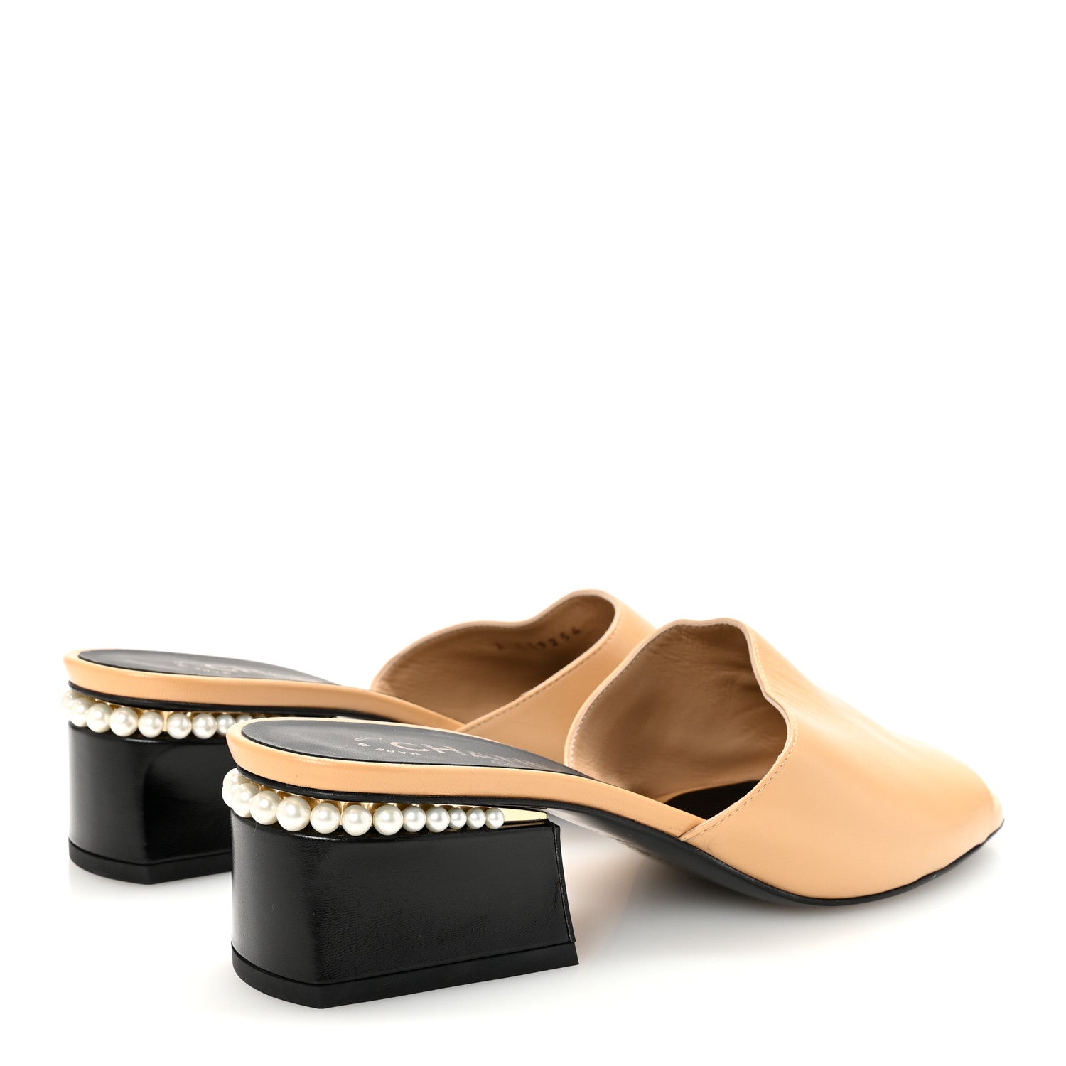Shiny Goatskin Pearl Mule 40 Beige