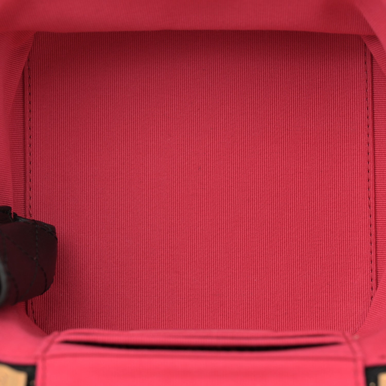 Calfskin Quilted Small Vanity Case With Chain Black