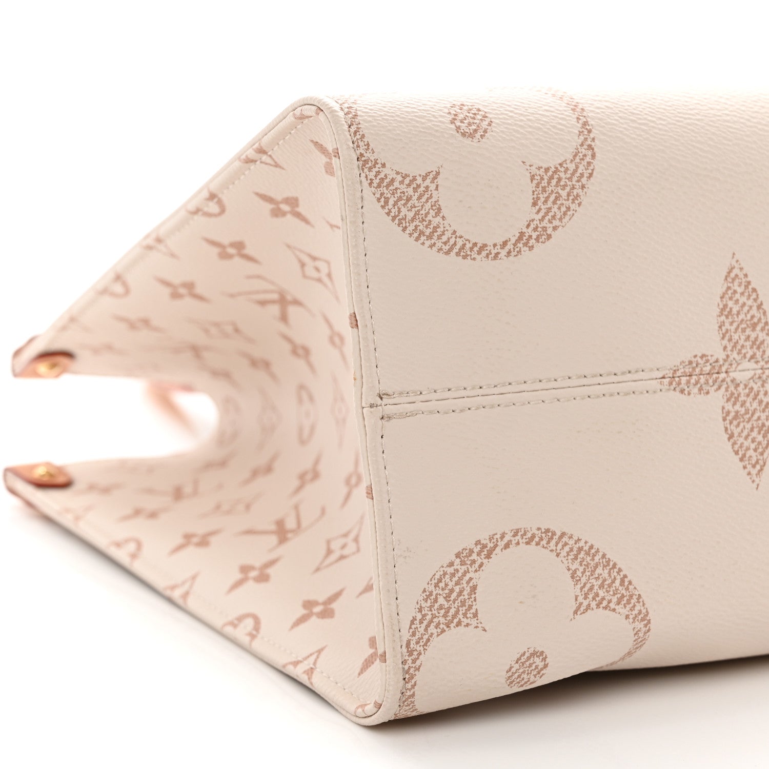 Monogram Dune Giant Onthego MM