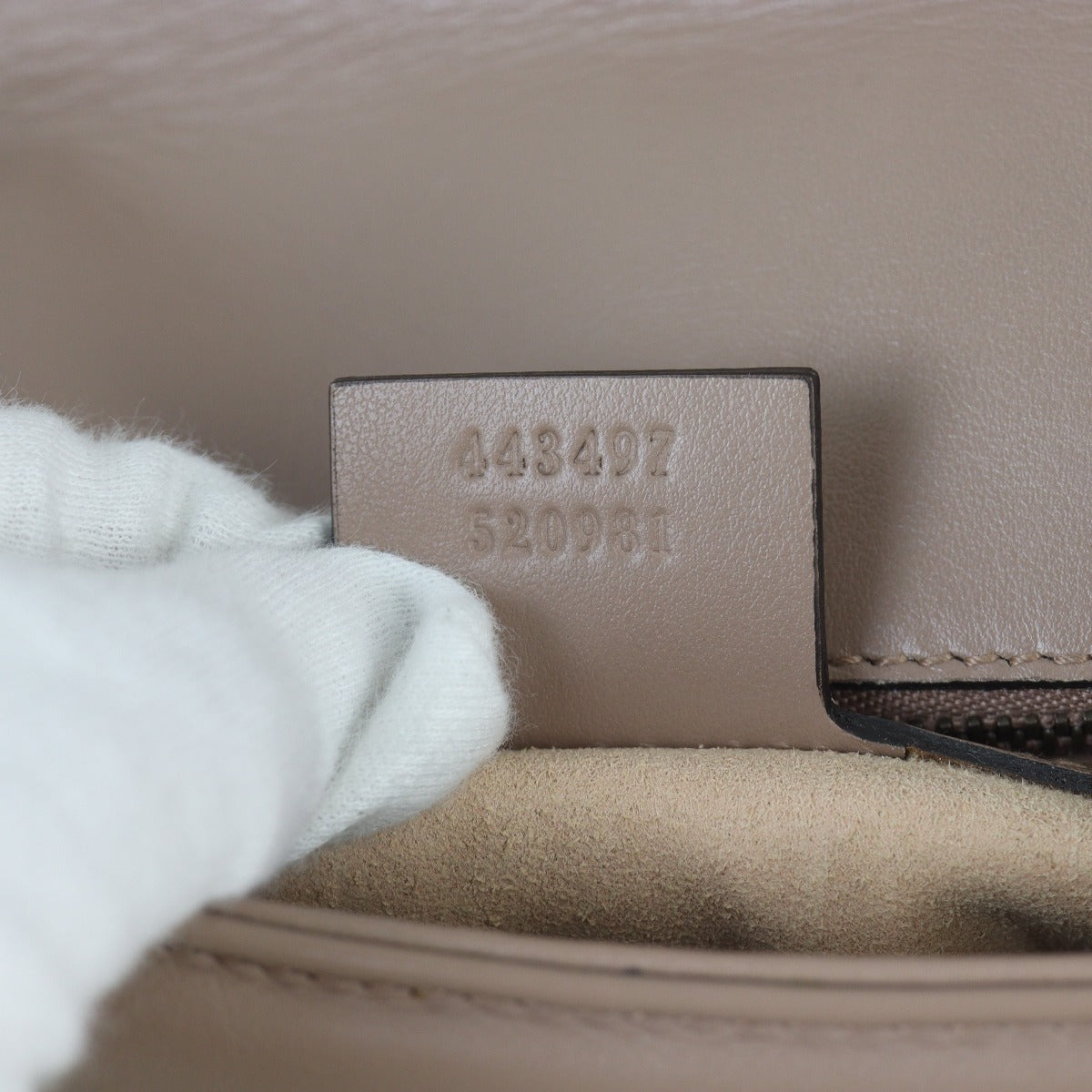 Gucci GG Marmont Matelasse Medium Shoulder Bag
